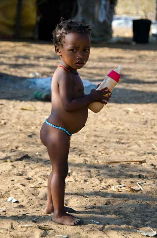 11 - Namibia - Tsintsabis - nene Bosquimano